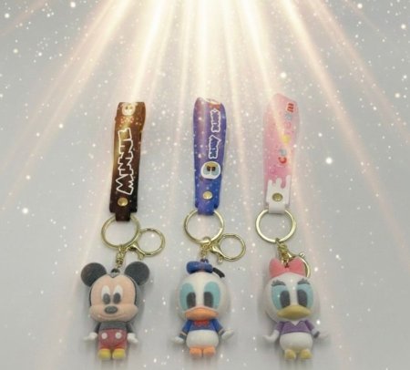 ميكي ماوس وبطوط