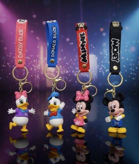 ميدالية بطوط وميكي