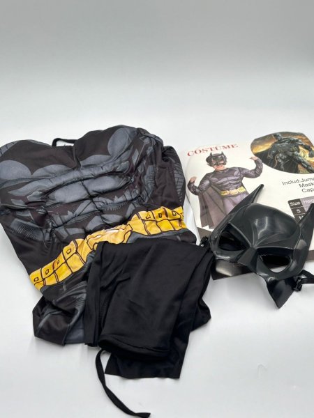 ملابس باتمان